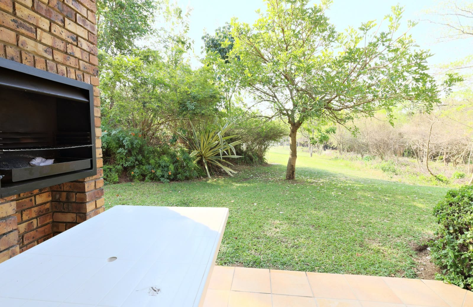 Casa em condomínio com piscina e área gourmet, foto 4